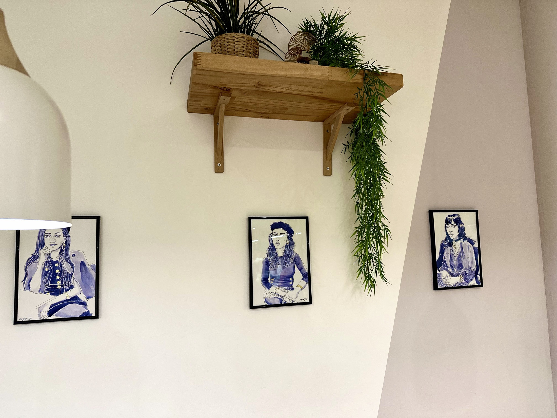 Magnetic Blue Portraits exhibition at Madame.