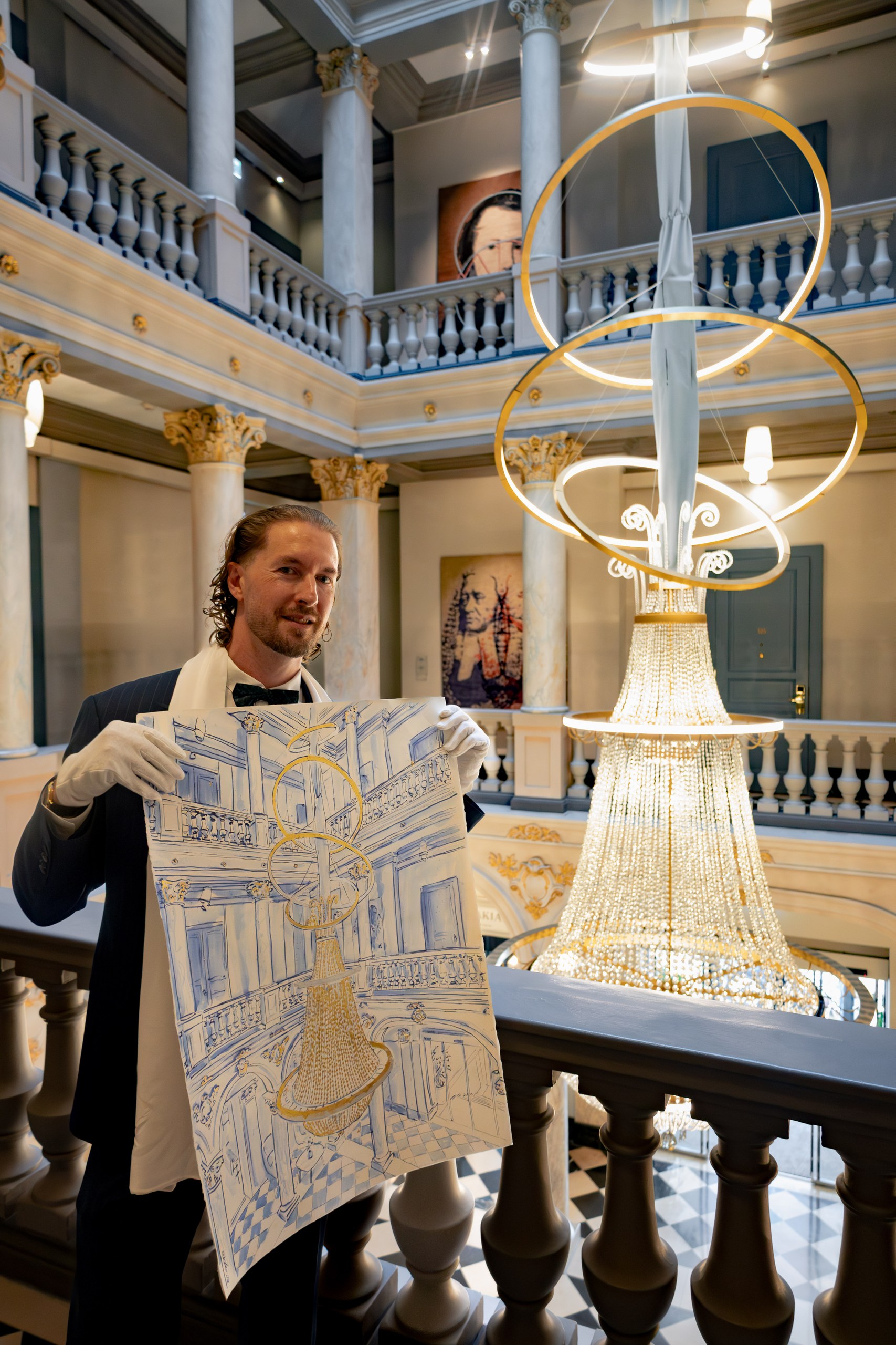 Closing view of the chandelier work for The Ritz-Carlton Geneva's 160th anniversary.